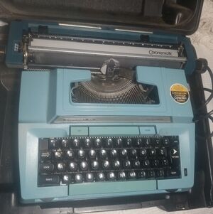 Vintage Smith-Corona Electric Typewriter
